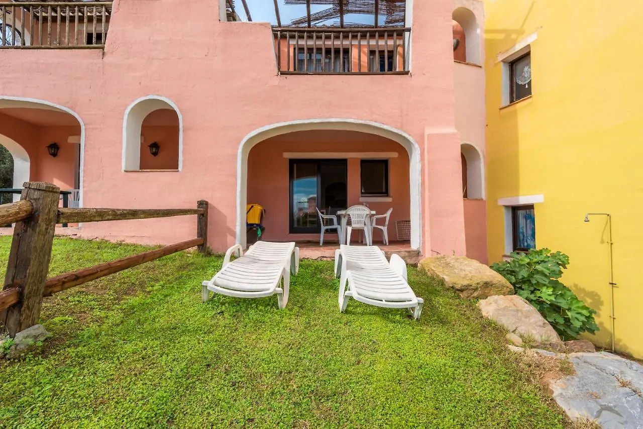 Charming Small Villa Bella Villetta Sleeps 4 Punta de su Torrione Lejlighed