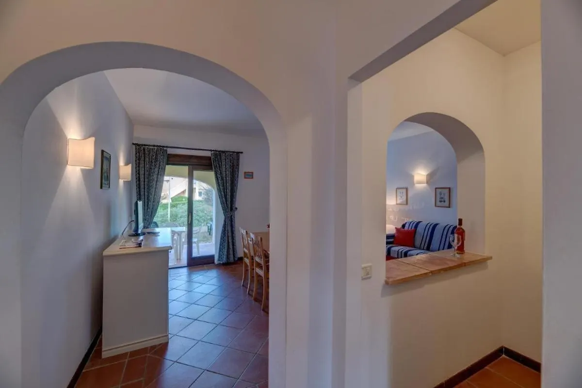 Charming Small Villa Bella Villetta Sleeps 4 Punta de su Torrione