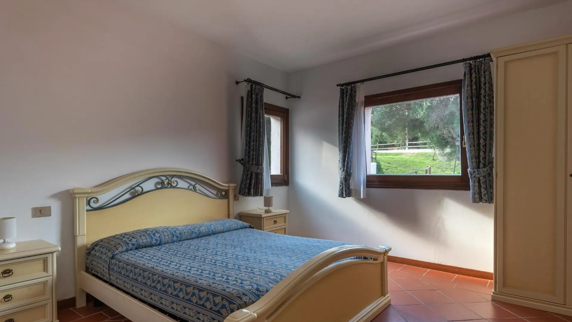 Charming Small Villa Bella Villetta Sleeps 4 Punta de su Torrione Italien