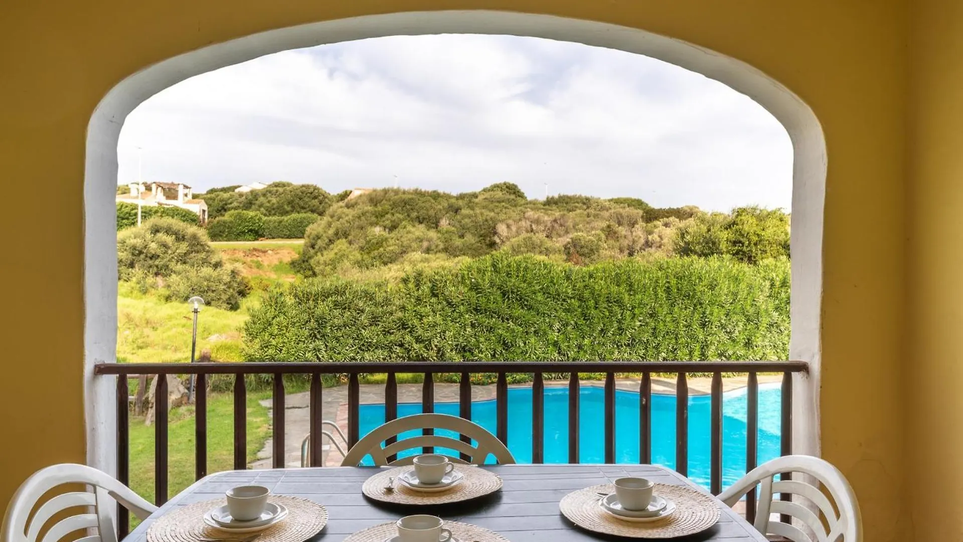 Charming Small Villa Bella Villetta Sleeps 4 Punta de su Torrione